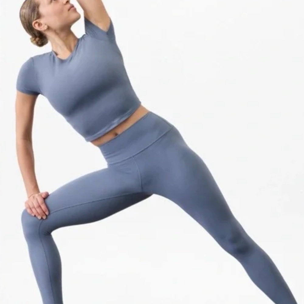 Athleta Transcend High Rise 7/8 Legging in Shadow Blue Size Large